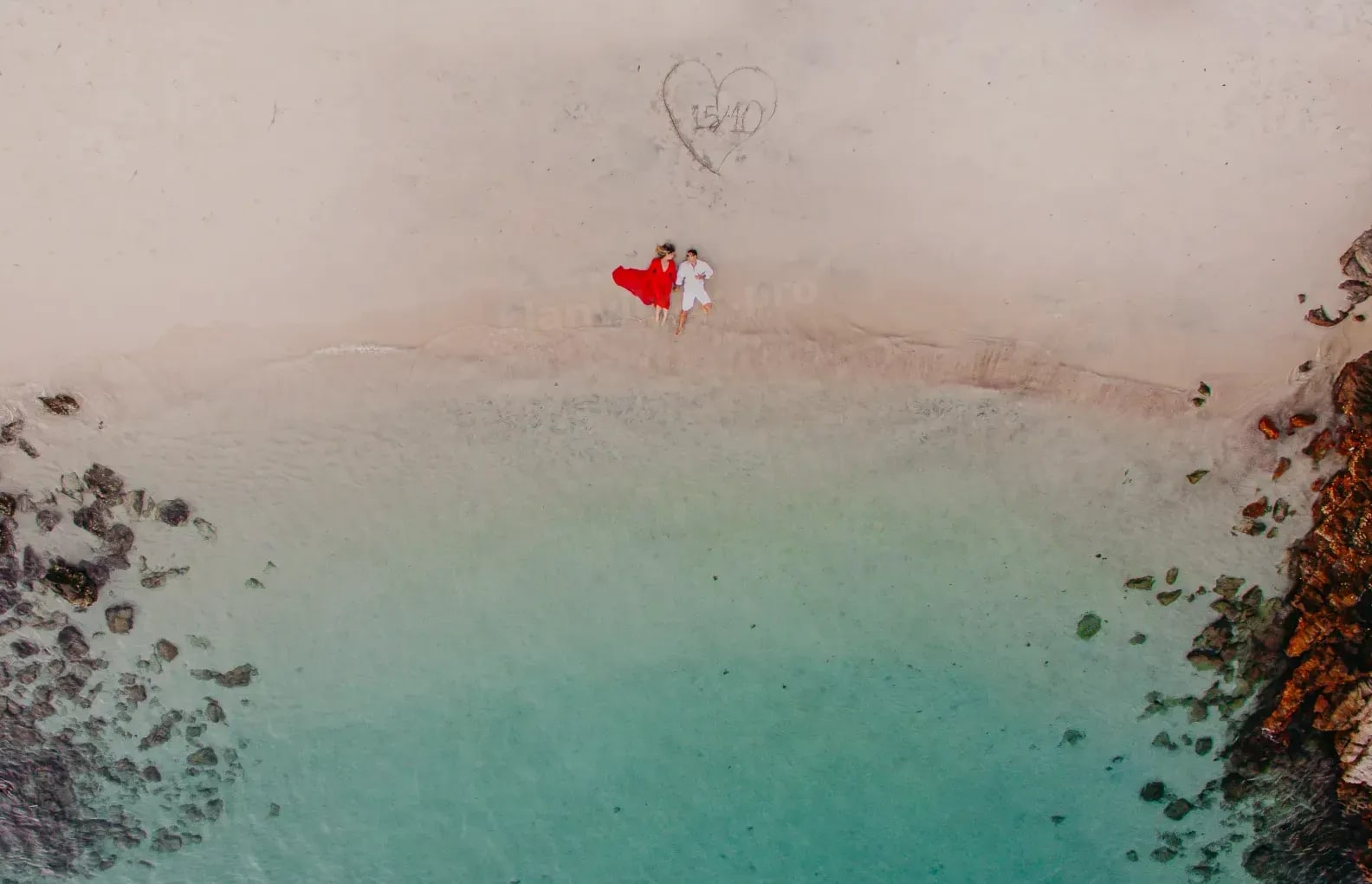 Viajes románticos a medida hacia islas paradisíacas, playas y destinos exclusivos para parejas